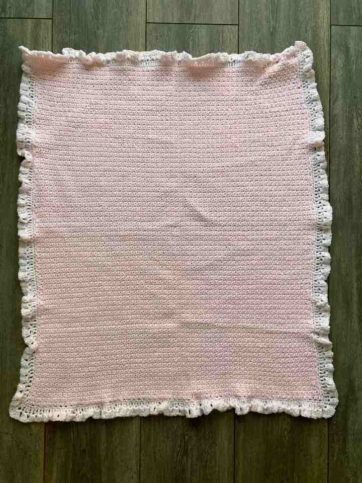 Twirls Deluxe 100% Cotton Pink Shades C2C Crochet Blanket With White Edging